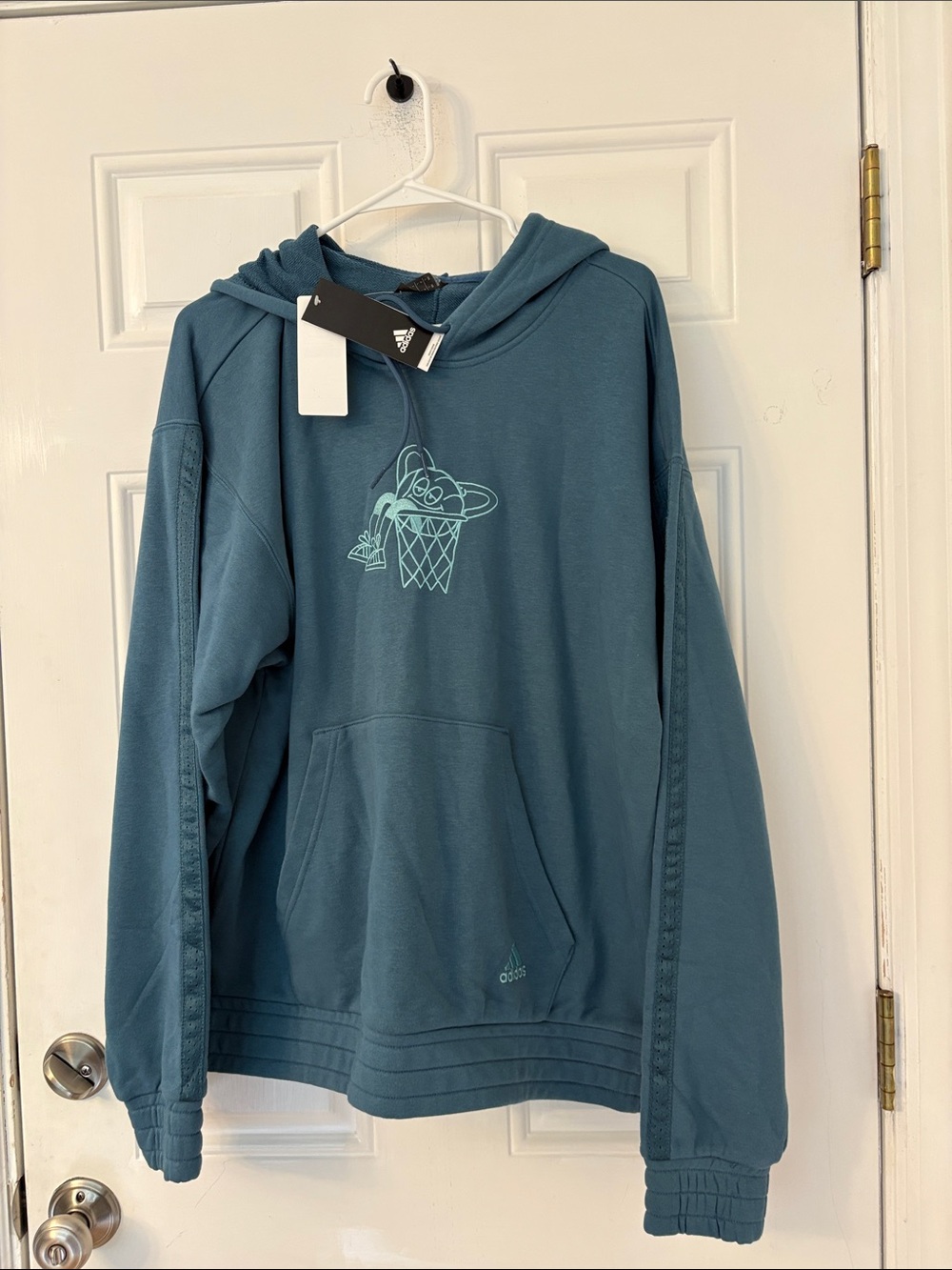 NWT men’s adidas Basketball Grey blue hoodie sz large